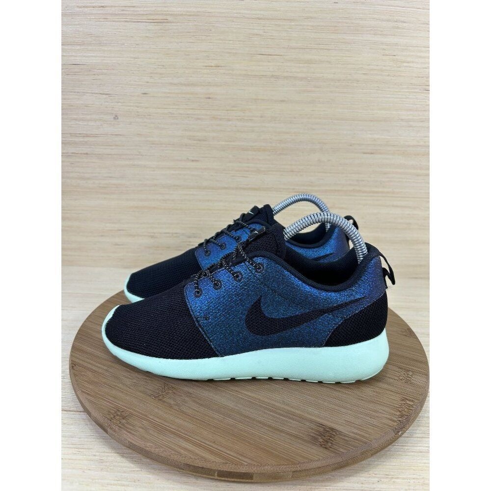 Nike Roshe One WWC QS Teal Black Vapor Green Athletic Running Shoes Women 6.5
